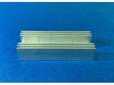 編號: 3  /  82.1x14.8x23.2mm