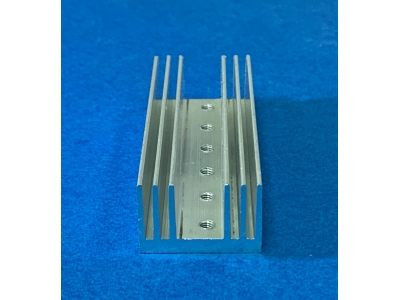 編號: 2  /  63.8x14.8x23.2mm